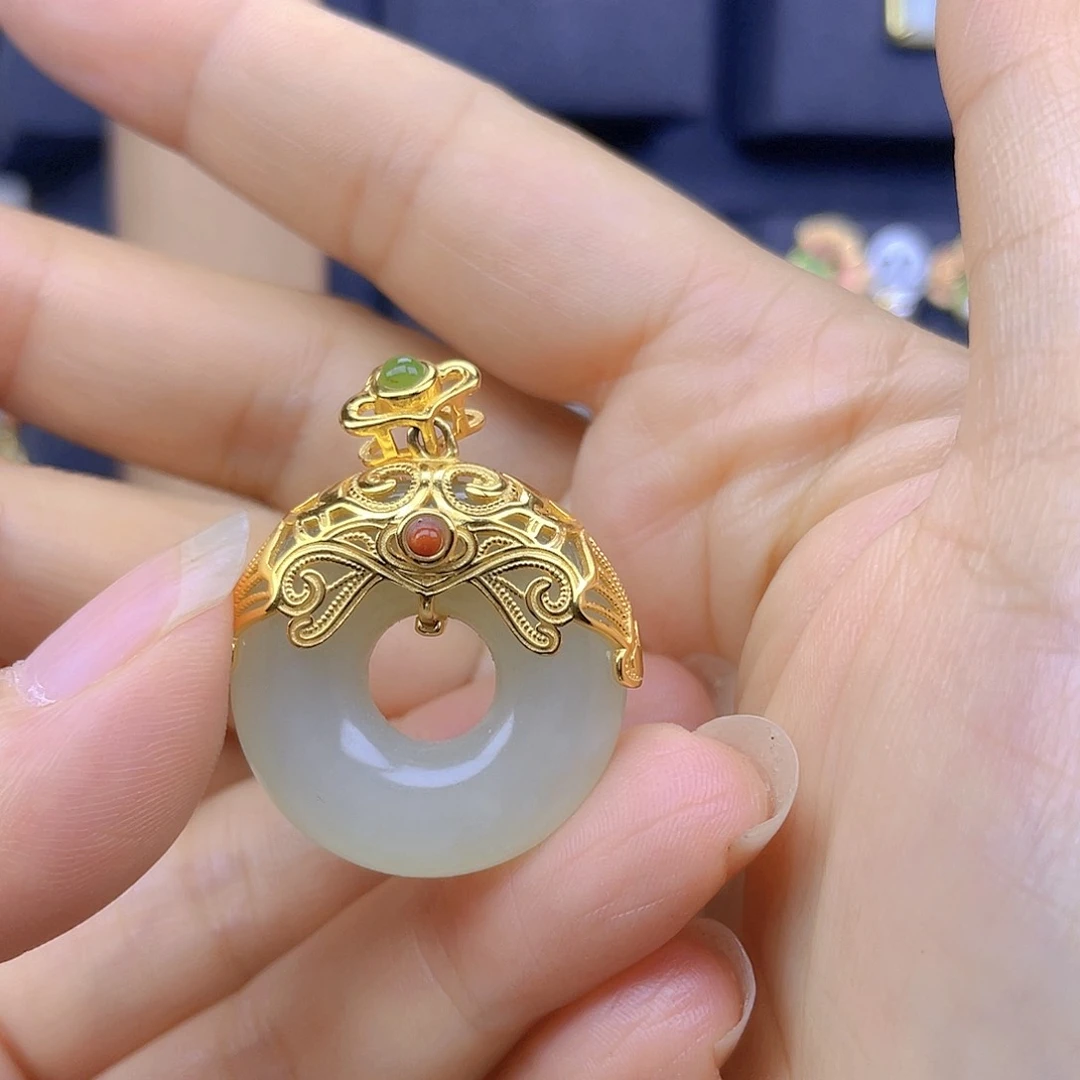 和田玉银S925镀金镶嵌颈饰