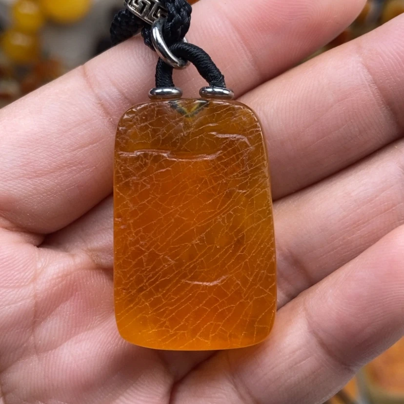 【闪购商品】琥珀颈饰未镶嵌