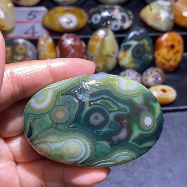 玛瑙/玉髓未镶嵌珠宝奇石8