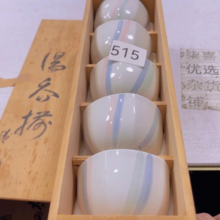 盖碗瓷器制作工艺精湛