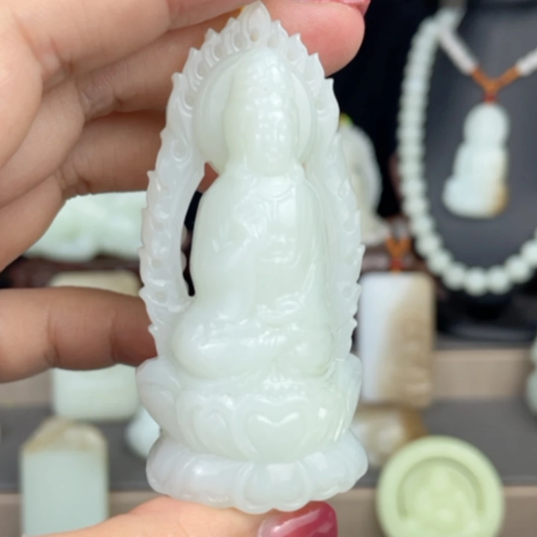 【闪购商品】颈饰未镶嵌和田玉