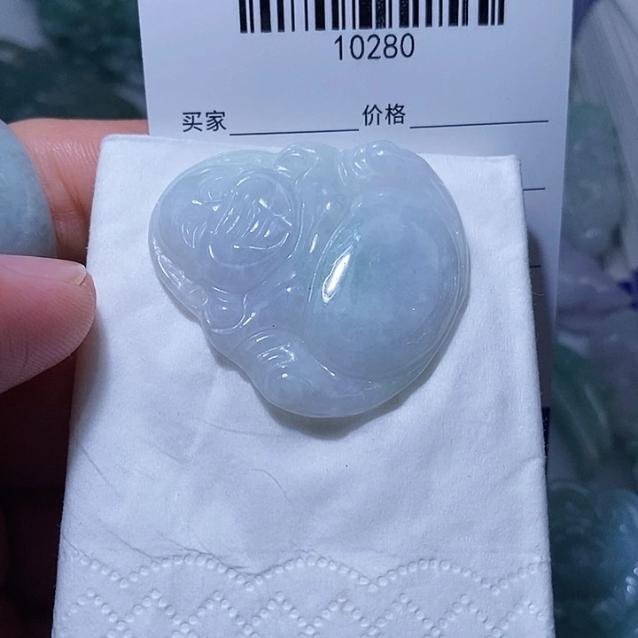 翡翠未镶嵌颈饰天光墟翡翠市场现金代购