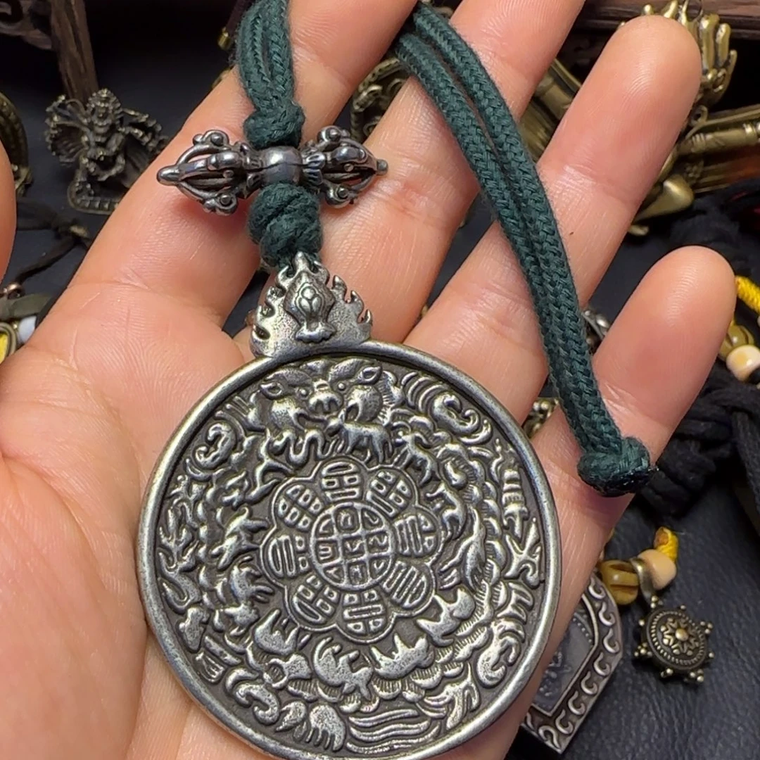 我***哥泥塑藏传牌子……藏传牌子