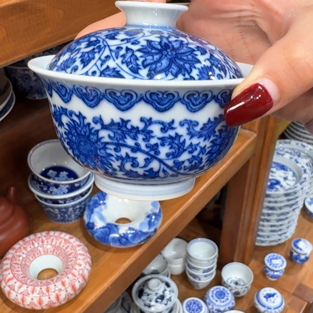 盖碗。。。。。。。。。。。。。。。