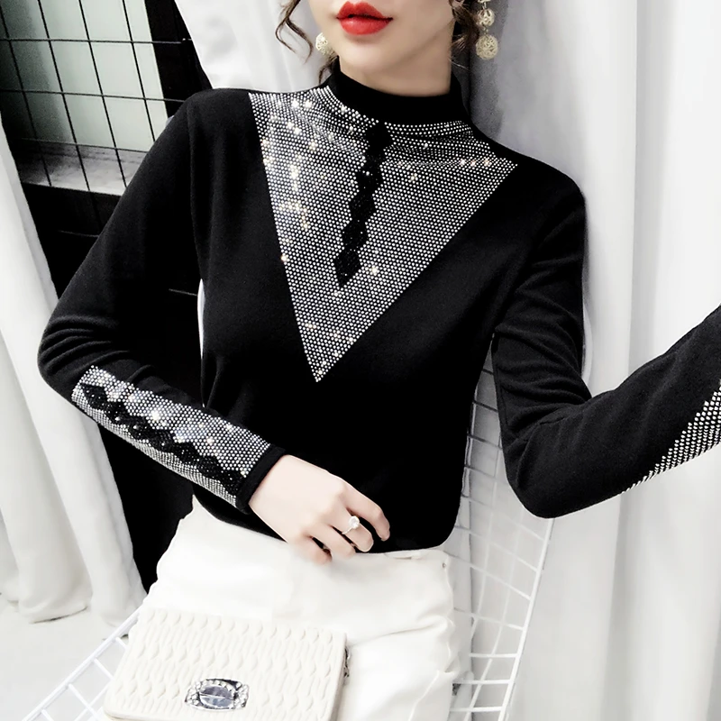 3202【春秋薄款】V型黑钻重工烫钻长袖上衣半高领洋气打底衫女