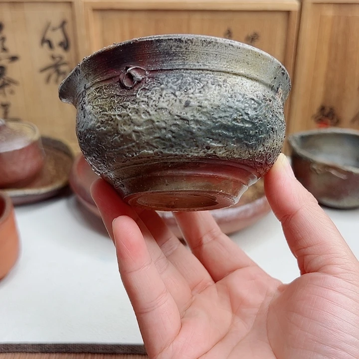 备前烧，石目纹公道杯，