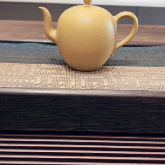 茶壶紫砂黄龙山原矿本绿半手工（200 CC丿