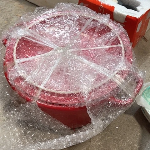 微瑕，明火，口径25高度11，3.5L变形有盖