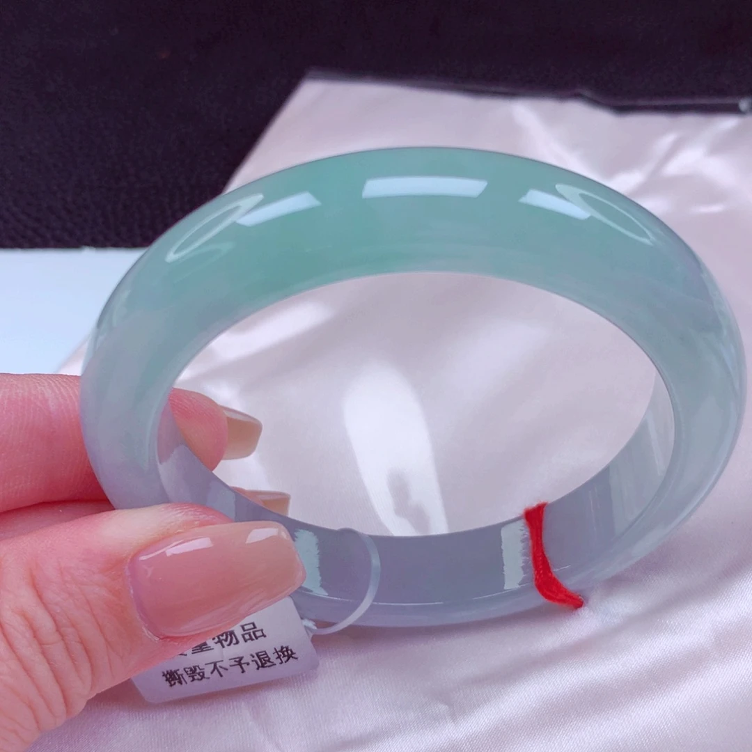 未镶嵌手镯翡翠手镯