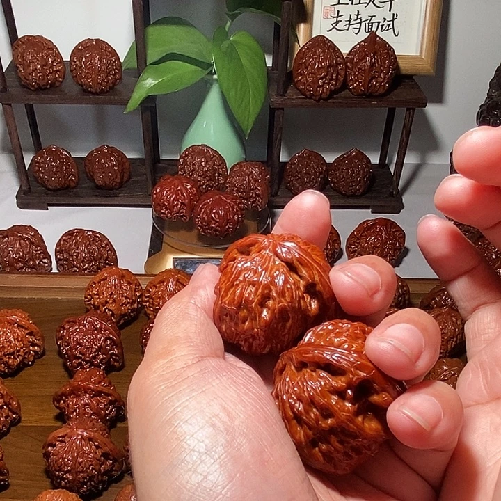 米****吊坠文玩核桃白狮子