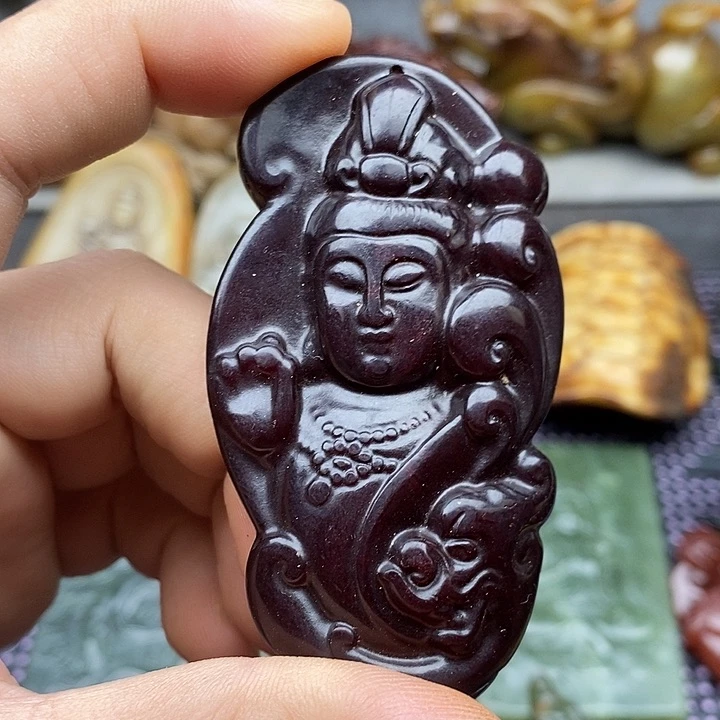 未镶嵌蛇纹石玉颈饰