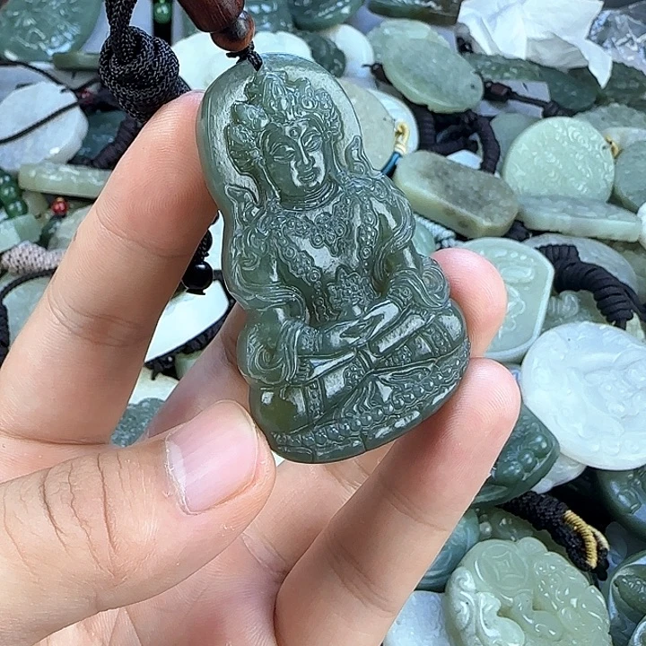 和田玉未镶嵌颈饰