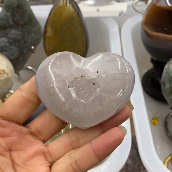 珠宝半成品未镶嵌紫晶