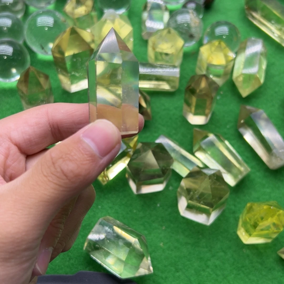 蛐***子未镶嵌珠宝半成品水晶