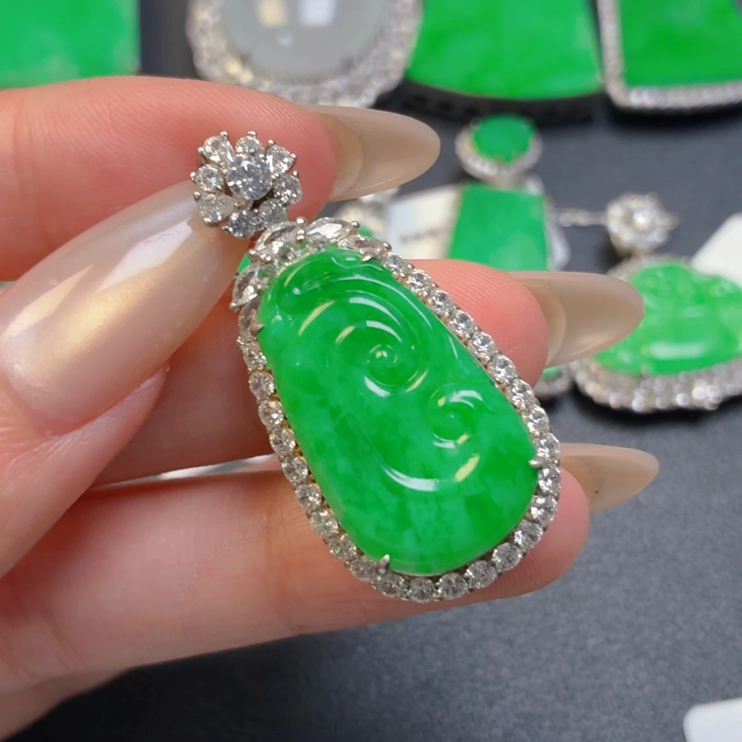 翡翠银S925镶嵌颈饰