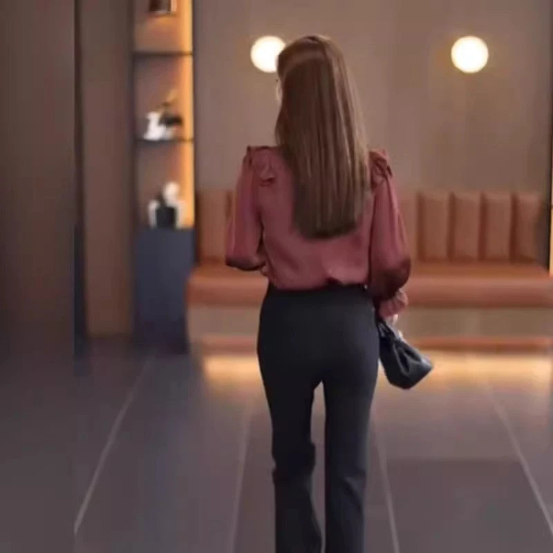 红色气质减龄上衣高级感女2025新款知性女装荷叶边宽松洋气打底衫