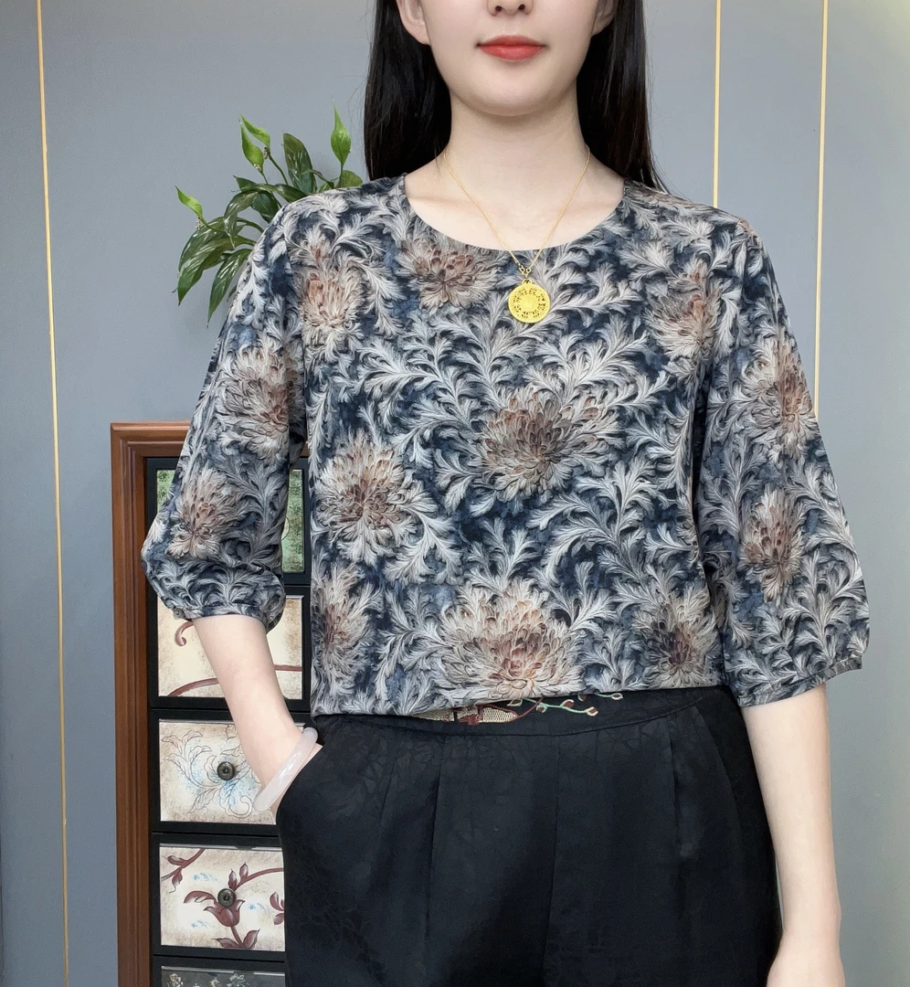 幽蓝花影2025夏季新款圆领半袖中老年妈妈装女士轻奢高定上衣小衫