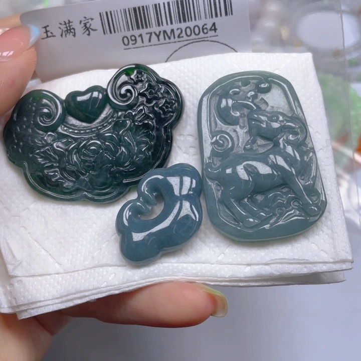 吊坠(不含链)未镶嵌翡翠