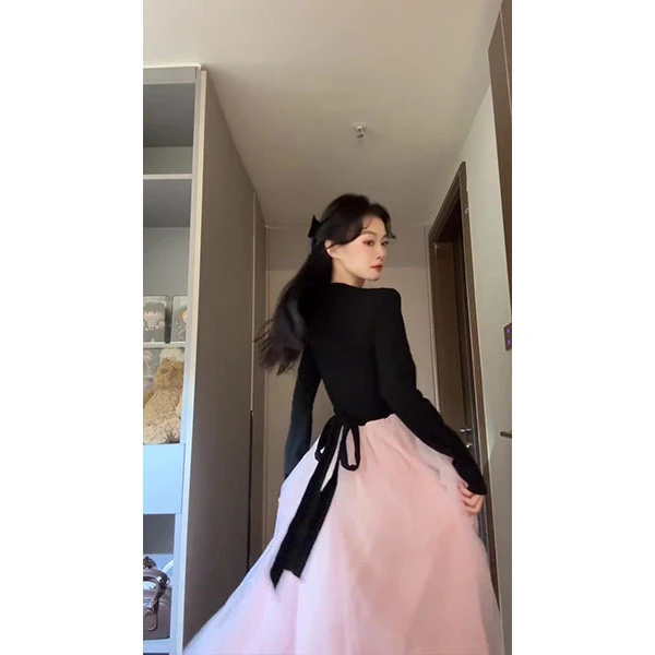 法式网纱拼接绑带长袖连衣裙女秋季温柔掐腰显瘦坎肩撞色气质长裙