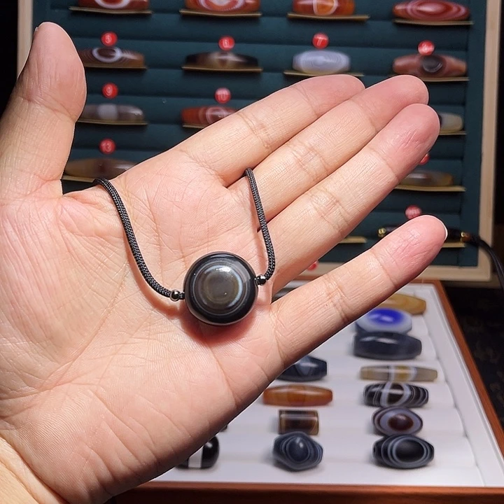 玛瑙/玉髓未镶嵌颈饰