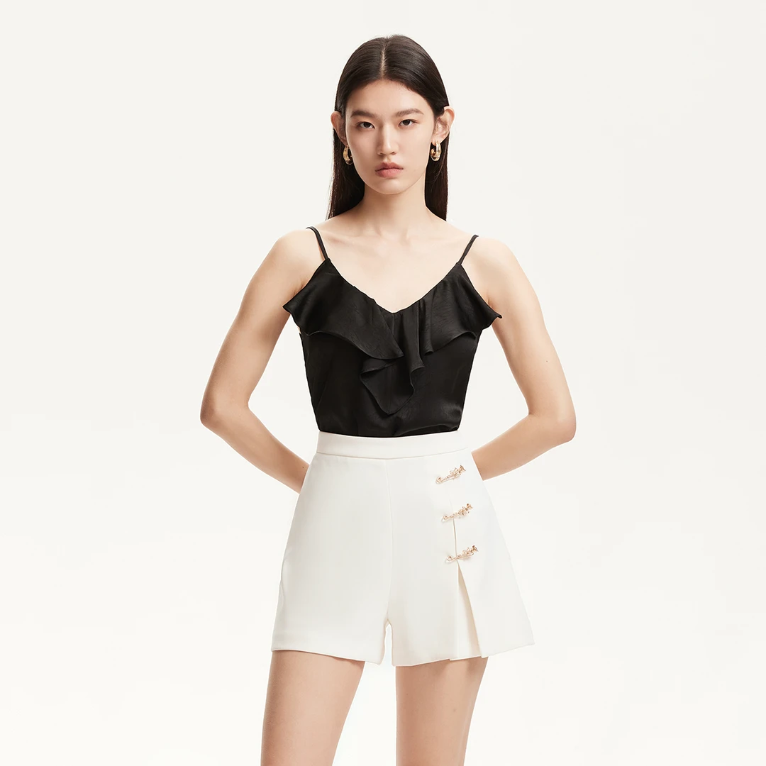 Vero Moda短裤春游出行洋气金属钩针立体装饰高腰短裤325215001