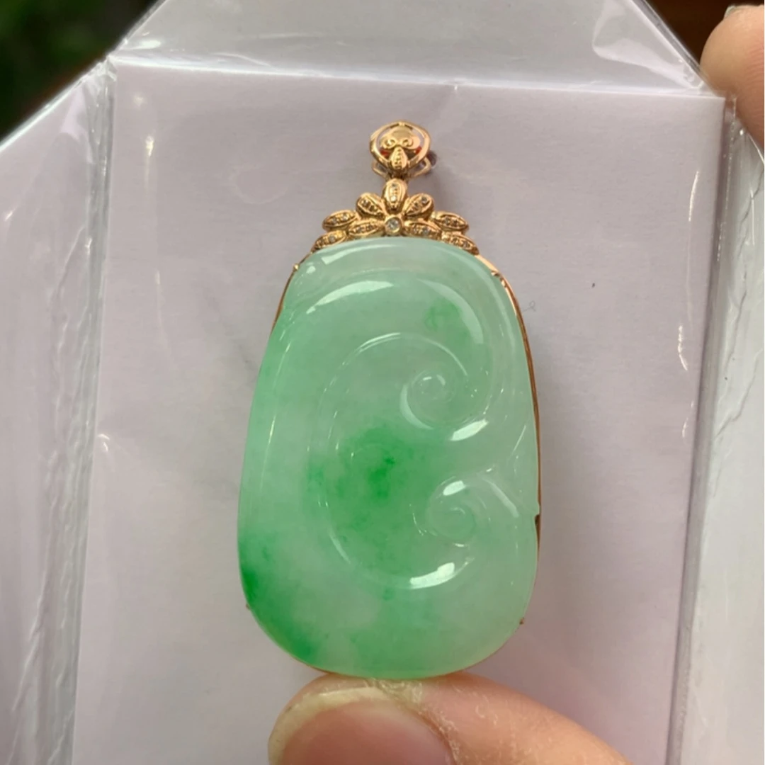 【闪购商品】翡翠颈饰18K金镶嵌翡翠