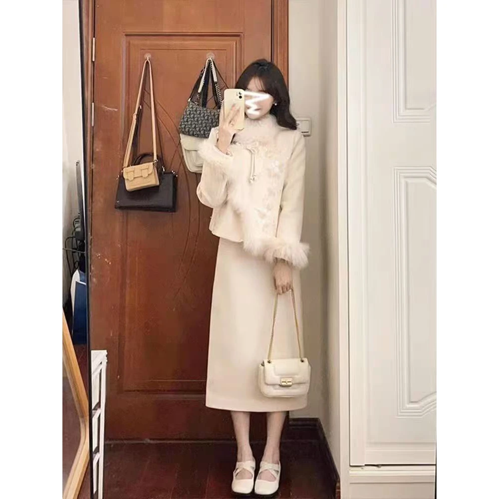 2024冬新中式复古盘扣刺绣短+高腰半身裙两件套