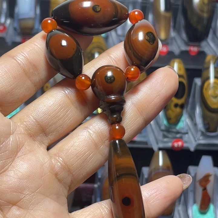 玛瑙/玉髓颈饰未镶嵌