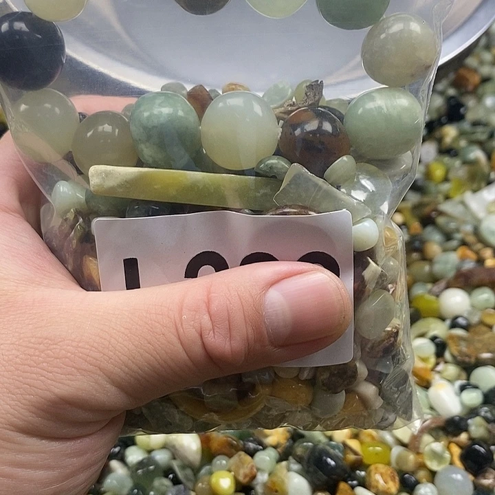 岫玉鱼缸石未镶嵌