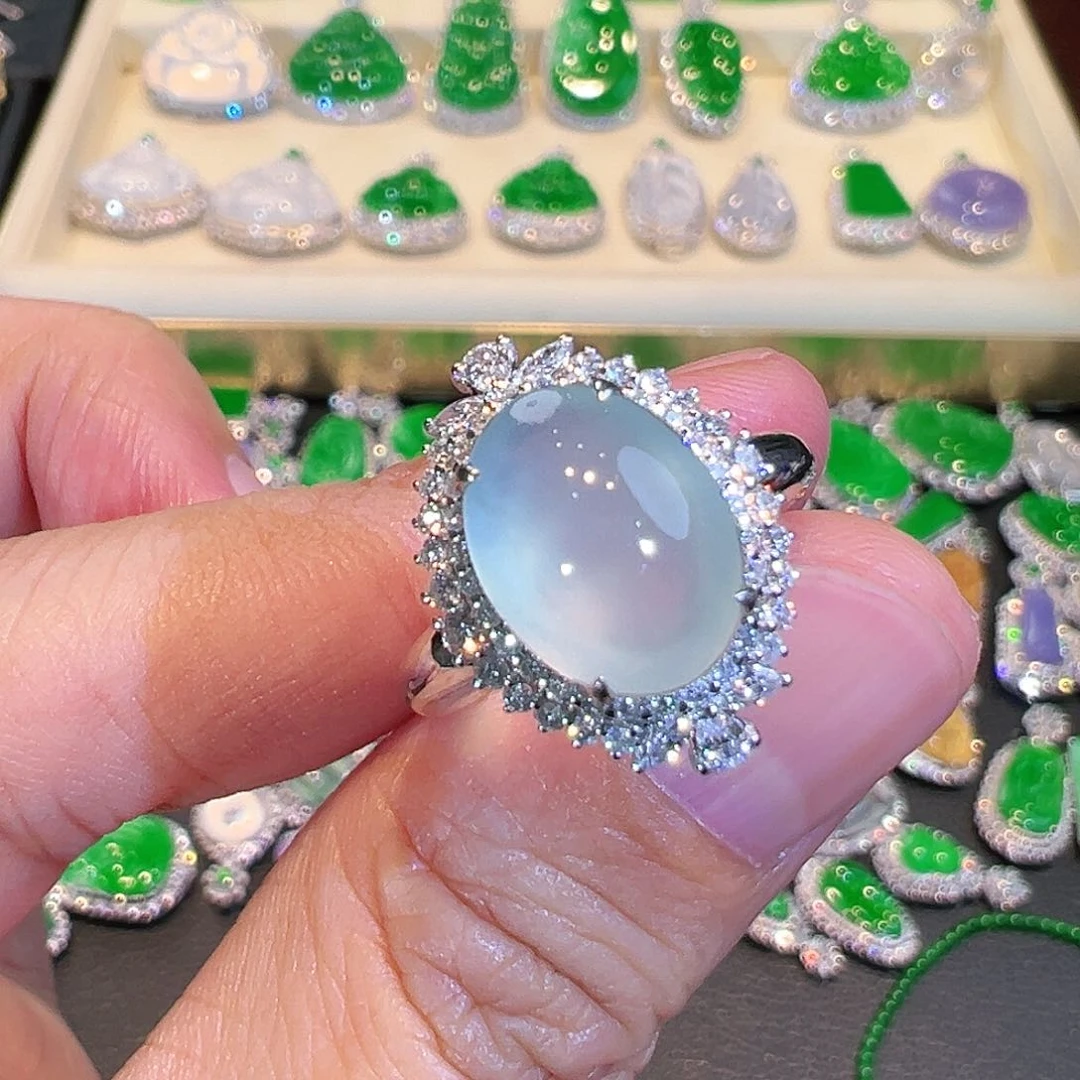 翡翠吊坠(不含链)18K金镶嵌翡翠