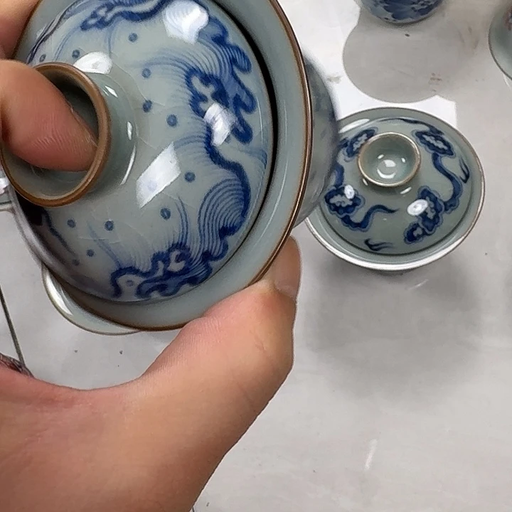 瓷片老陶泥青花鱼化龙二才马蹄盖碗