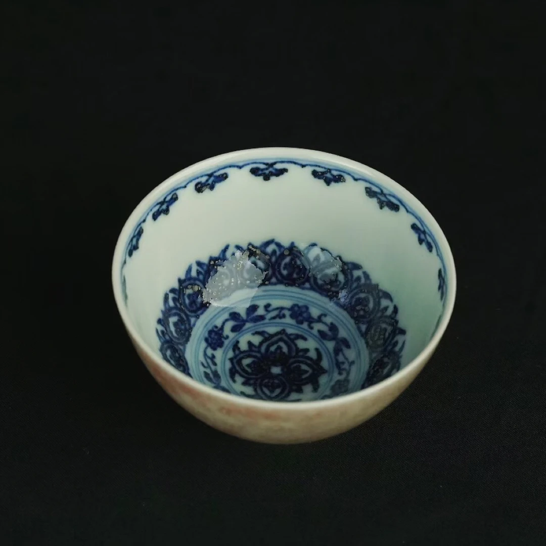 B032豇豆红内画青花鸡心杯