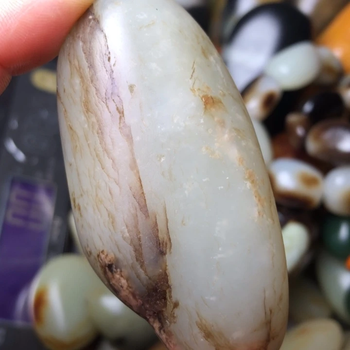 和田玉未镶嵌珠宝奇石