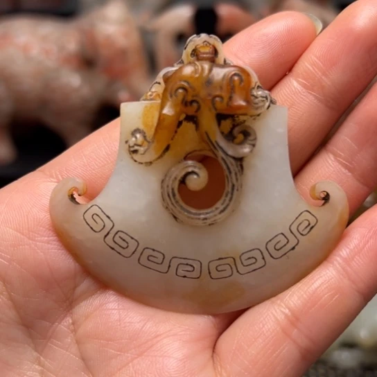 和田玉未镶嵌挂件