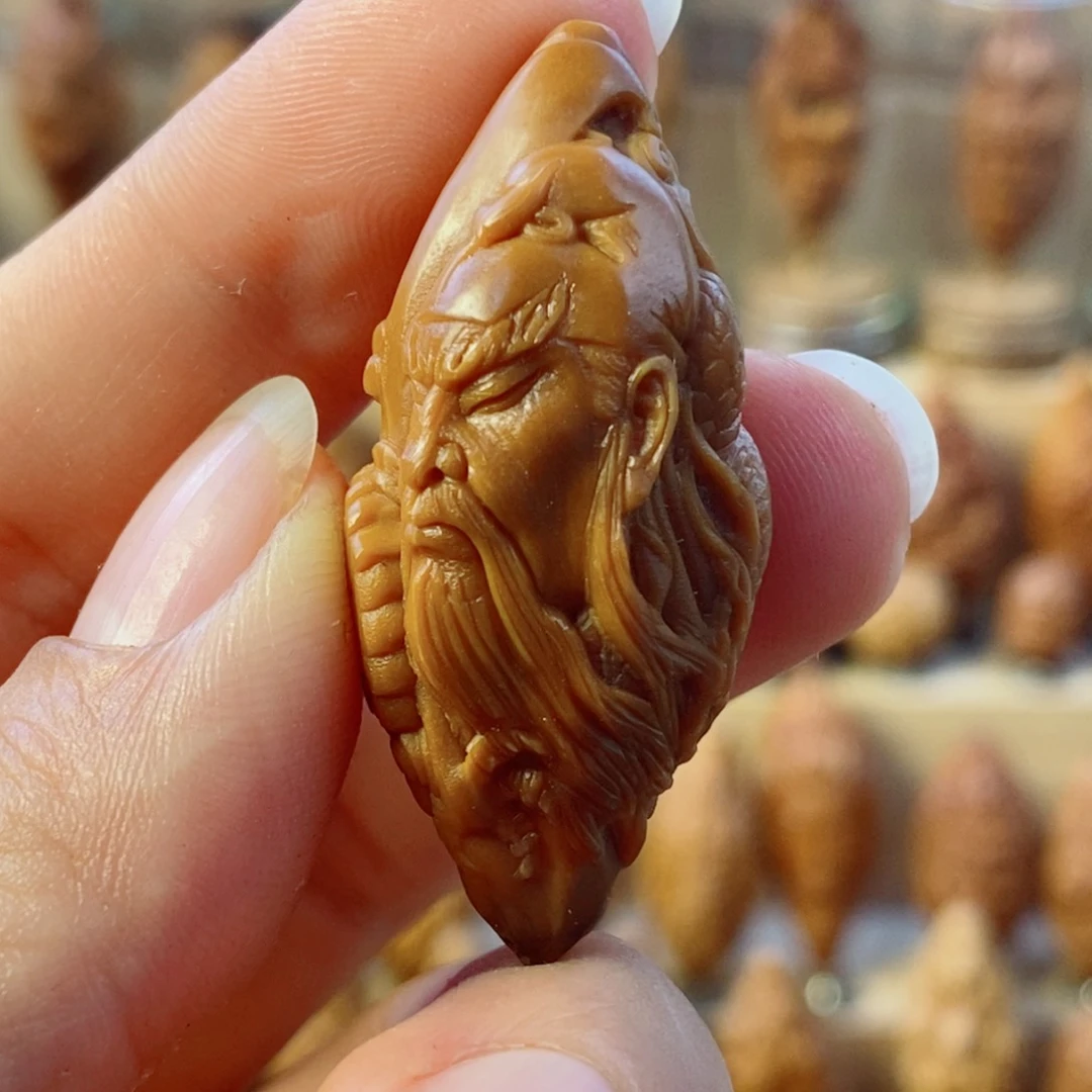 橄榄核手串/手链玉龙关公