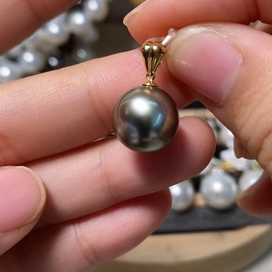 18K金镶嵌海水珍珠颈饰12.39