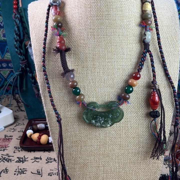 玛瑙/玉髓未镶嵌颈饰