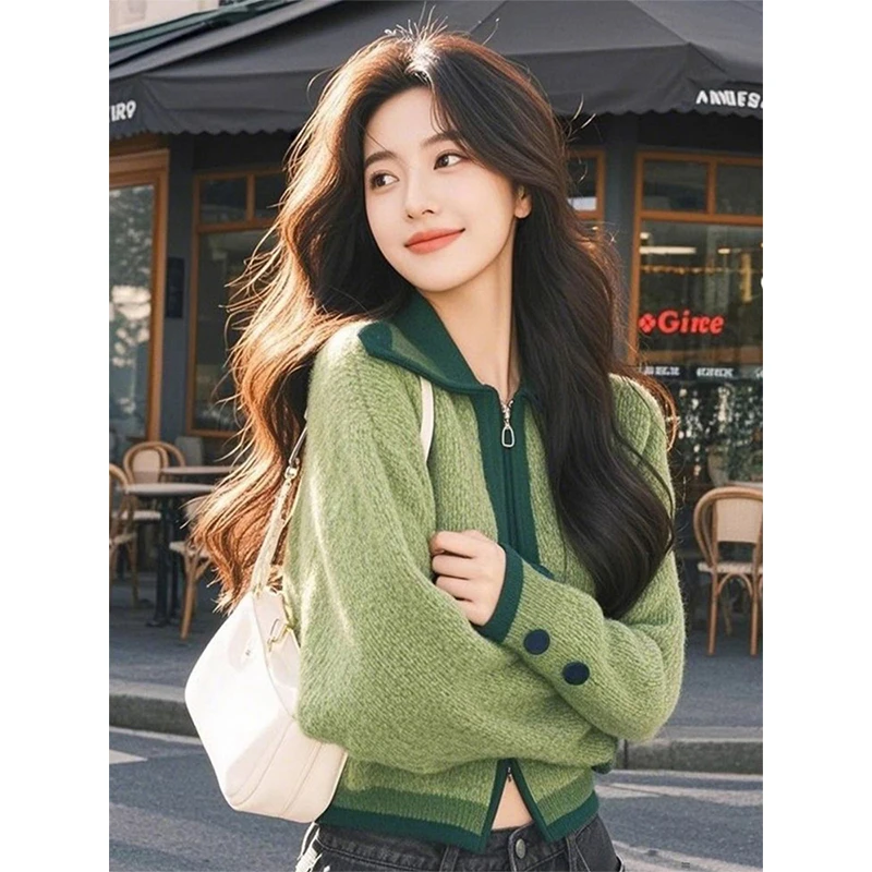 绿色短款毛衣外套女2025新款春季慵懒高级感秋冬爆款拉链针织开衫