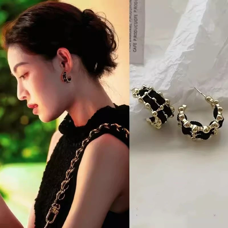 铜合金耳饰 c-290灿烂的风和耳环女2025新款C形编织耳钉耳饰8377