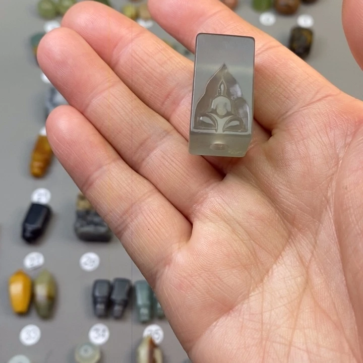 水***士蛇纹石玉未镶嵌百搭配饰