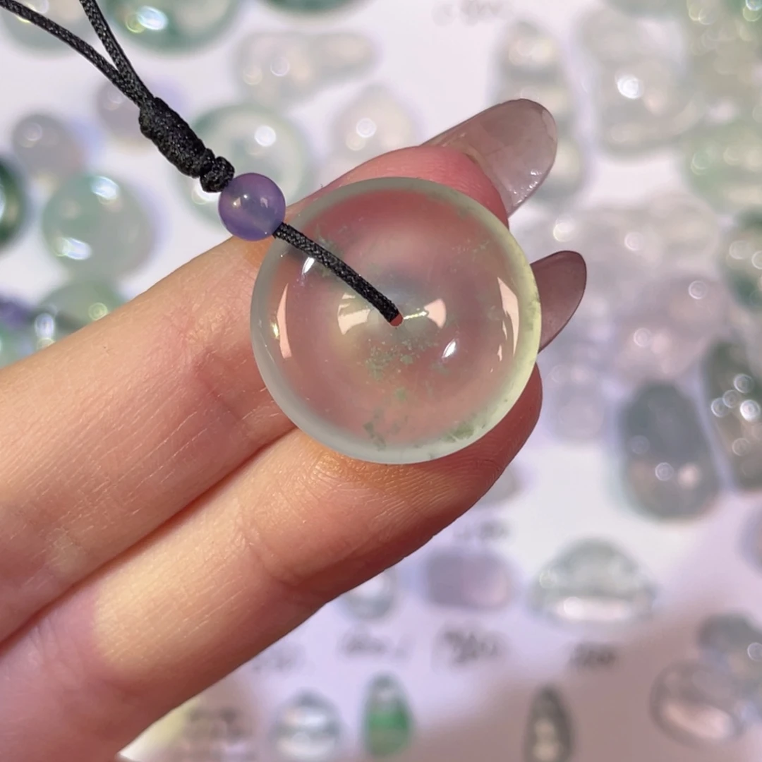 翡翠未镶嵌颈饰裸石