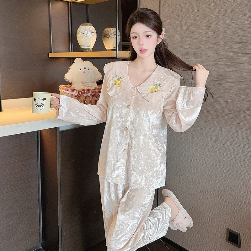 2025年秋季新款粉色金丝绒金钻绒花边刺绣睡衣女士甜美家居服套装