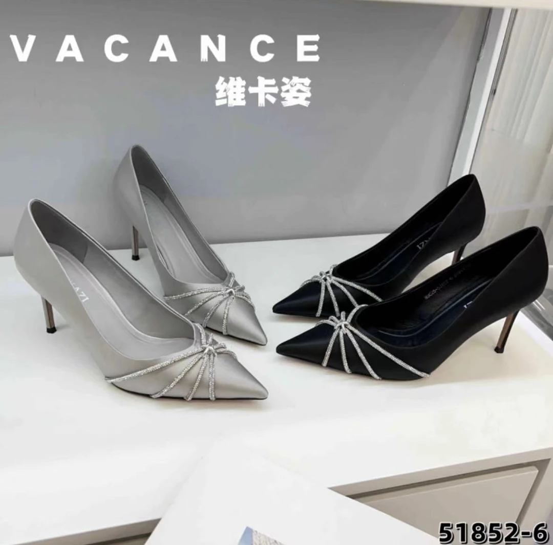 25518526新款高品质轻奢气质舒适浅口鞋