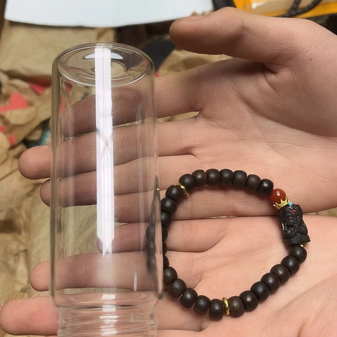 大叶紫檀（黑酸枝木类）