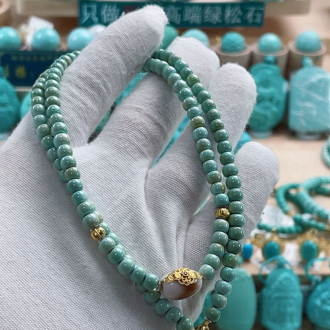 绿松石未镶嵌珠宝奇石