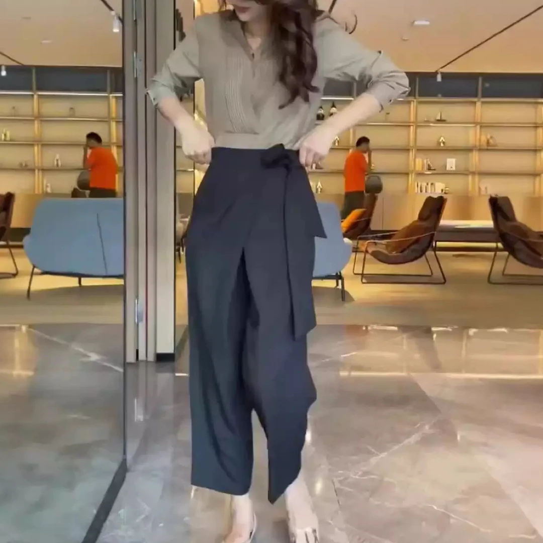 新款通勤简约V领衬衫高腰九分裤