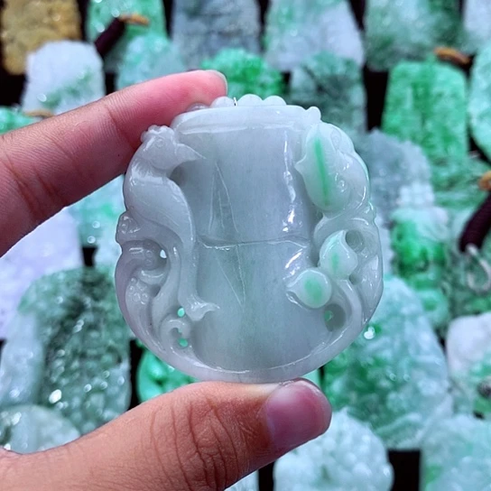 翡翠未镶嵌吊坠(不含链)