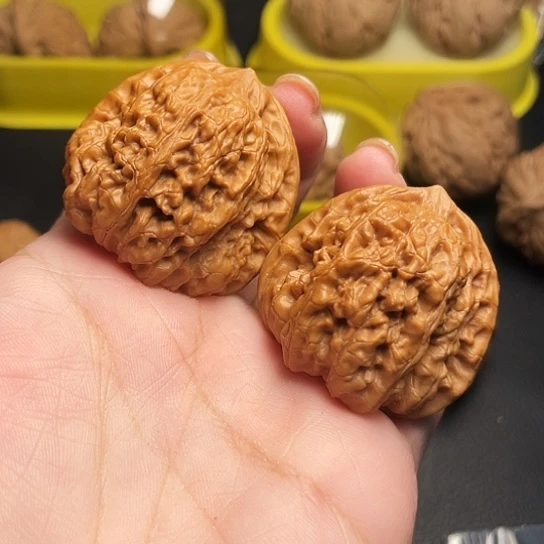 文玩核桃平谷凹底