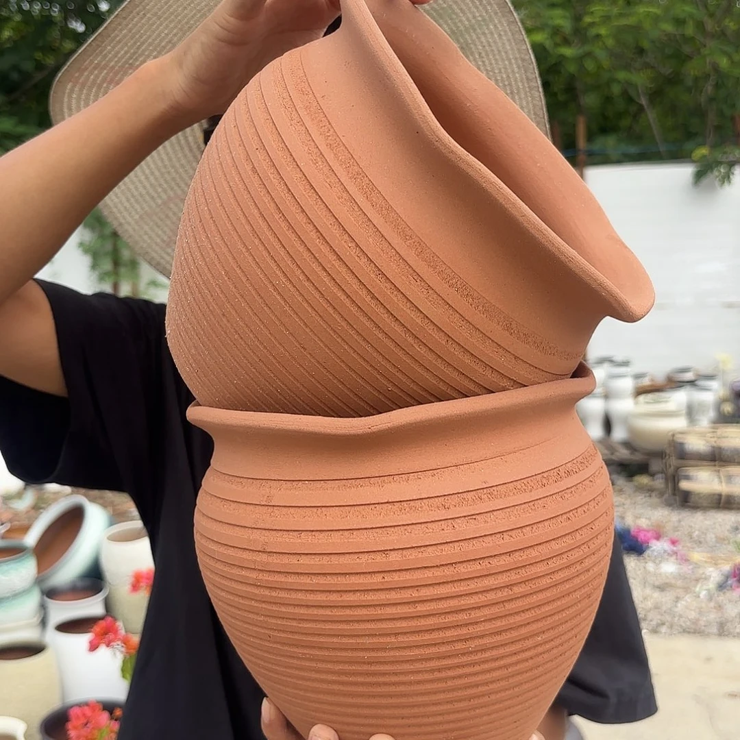 红陶两个口径20高度18
