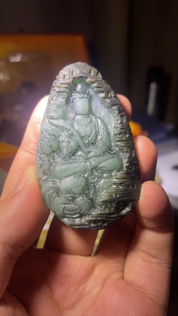 纯天然缅甸a货翡翠